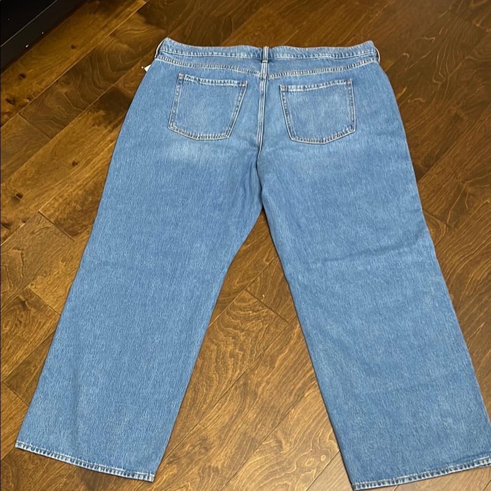 NWT, Old Navy Mid Rise Jeans - Picture 4 of 7